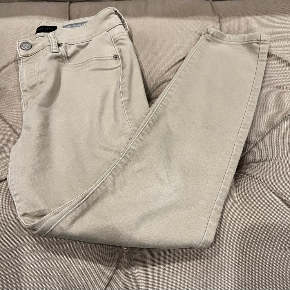 Aeropostale tan pants